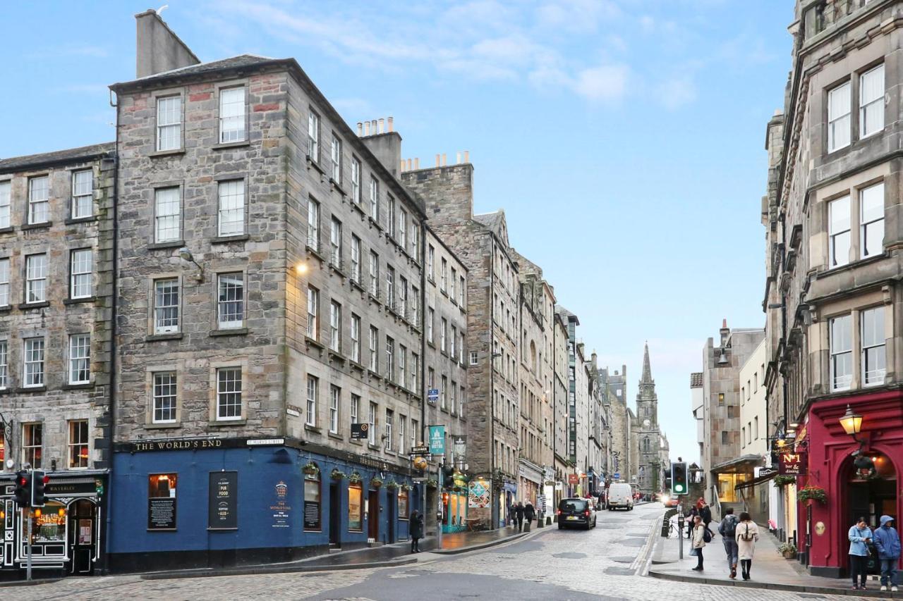 Joivy Refurbished Home On The Royal Mile Edinburgh Exterior photo